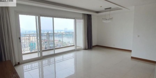 3 Bedroom Partly Furnished Apartment Right In Xi Riverview Place