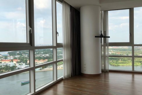 1 2 488x326 - Stunning 3-Bedroom Apartment at Xi Riverview Palace | Basic Furnished