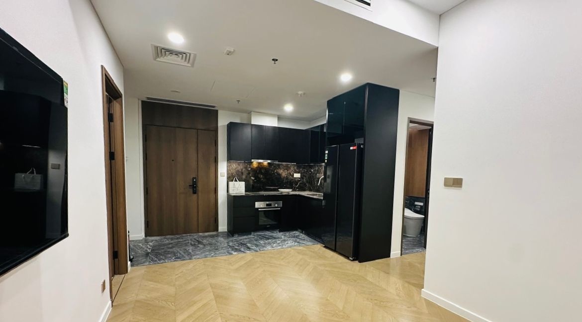 LUMIÈRE Riverside: Spacious 2BR Apartment Offers Luxurious Comfort