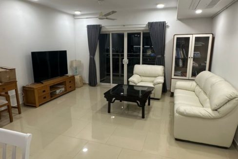 1 6 488x326 - Unwind in Style: 3BR Fully Furnished Apartment at River Garden