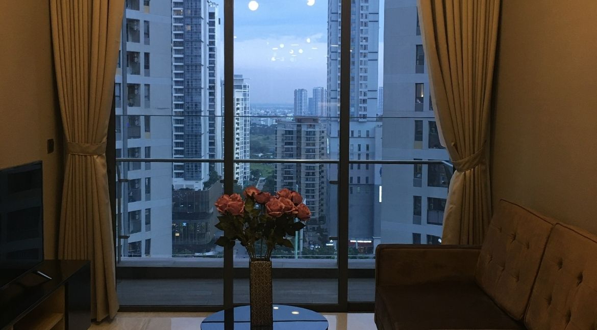 Sleek and Serene: 1BR Fully Furnished Haven at Q2 Thao Dien