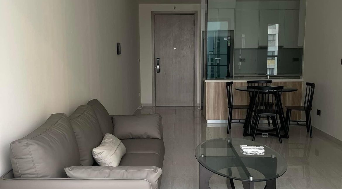 Pet-Friendly Paradise: 2BR Fully Furnished Gem at Q2 Thao Dien