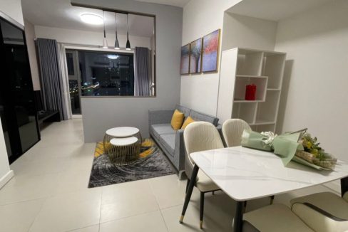 1 1 488x326 - Studio Apartment with Landmark 81 Views at Gateway Thao Dien