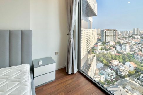 1 28 488x326 - Stylish and Comfortable 1-bedroom apartment with River Views in Thao Dien Green