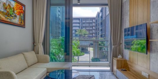 Căn hộ 1 phòng ngủ phong cách có ban công và nội thất hiện đại tại Tilia Residences – Empire City